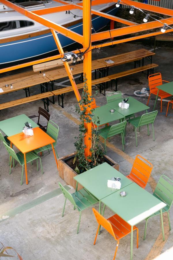 Le Lieu Dit Nantes Exteriör bild